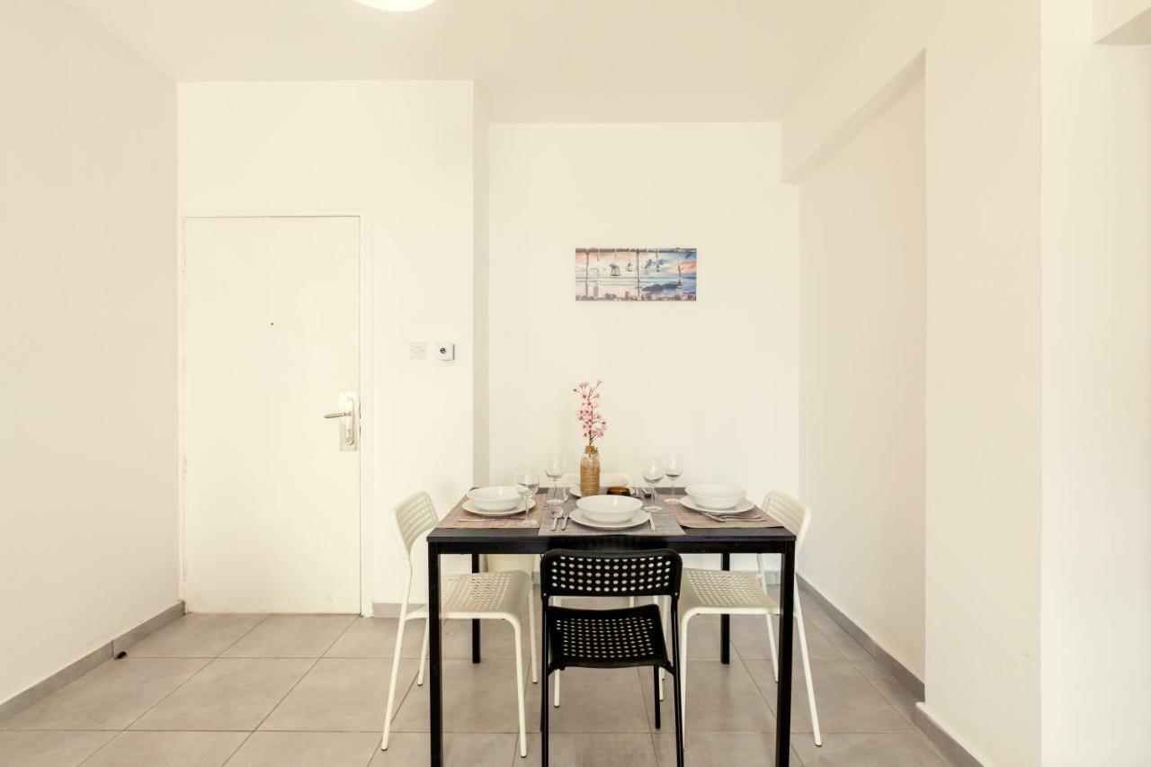 Savvas City Centre Flat Larnaca Exterior photo